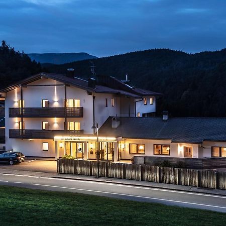 Martina Breakfast Lodge กัสเตลรอตโต ภายนอก รูปภาพ