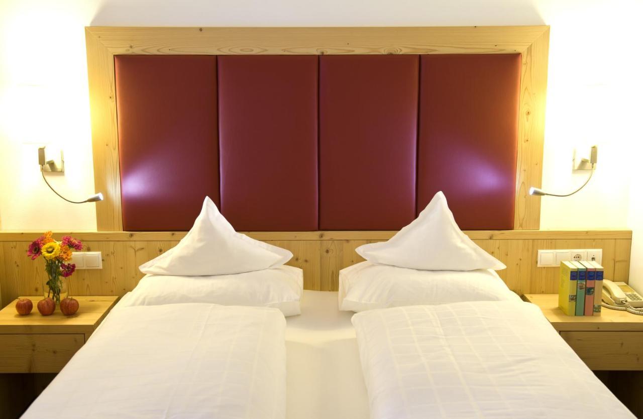Martina Breakfast Lodge กัสเตลรอตโต ภายนอก รูปภาพ