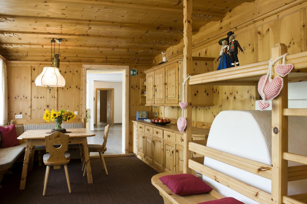 Martina Breakfast Lodge กัสเตลรอตโต ภายนอก รูปภาพ