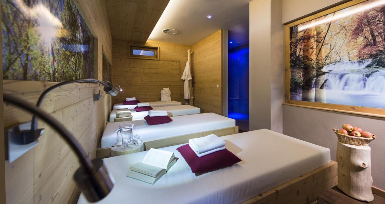 Martina Breakfast Lodge กัสเตลรอตโต ภายนอก รูปภาพ