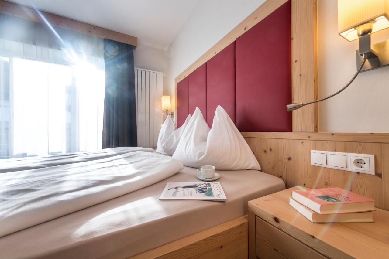 Martina Breakfast Lodge กัสเตลรอตโต ภายนอก รูปภาพ