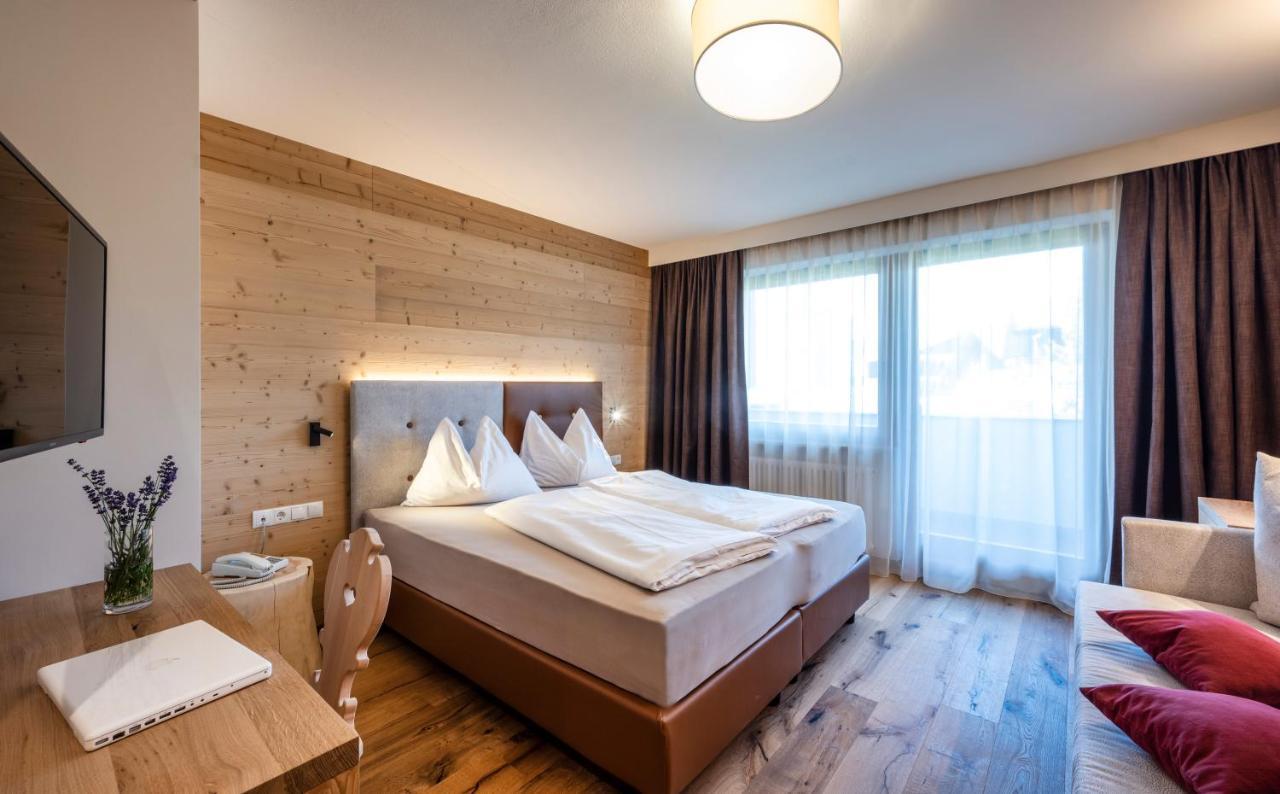 Martina Breakfast Lodge กัสเตลรอตโต ภายนอก รูปภาพ