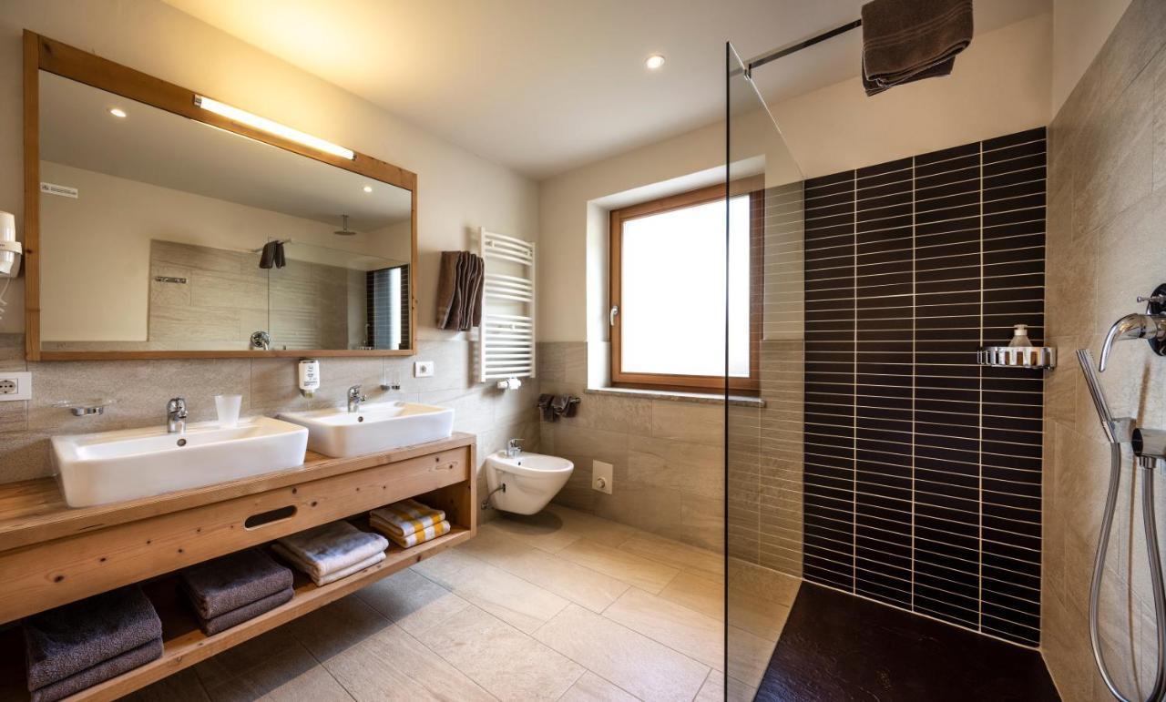 Martina Breakfast Lodge กัสเตลรอตโต ภายนอก รูปภาพ